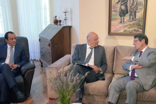 Αδειασμα του Κυρ. Μητσοτάκη από τον σύμβουλό του