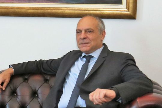 «Εγώ είμαι στρατιωτικός και τα λέω τσεκουράτα»…