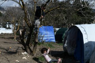 Αλλα τρία κρούσματα κορονοϊού στη ΒΙΑλ έδωσαν οι επαφές του πρώτου