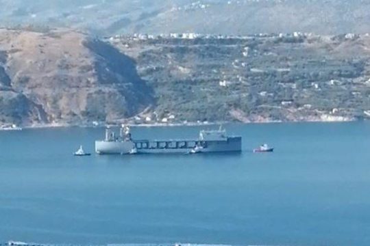 Αντιδράσεις στα Χανιά για την άφιξη του ελικοπτεροφόρου των ΗΠΑ