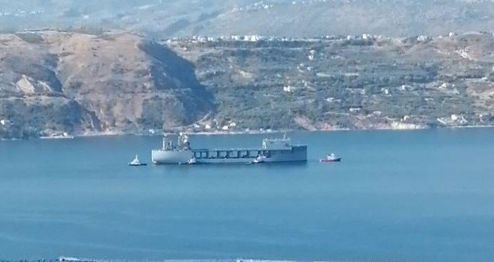 Αντιδράσεις στα Χανιά για την άφιξη του ελικοπτεροφόρου των ΗΠΑ