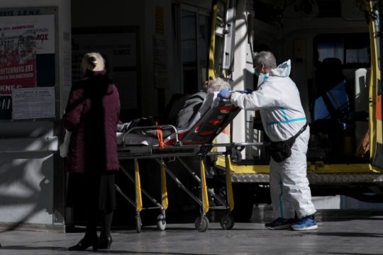 Κορονοϊός: Κρίσιμες οι επόμενες ημέρες