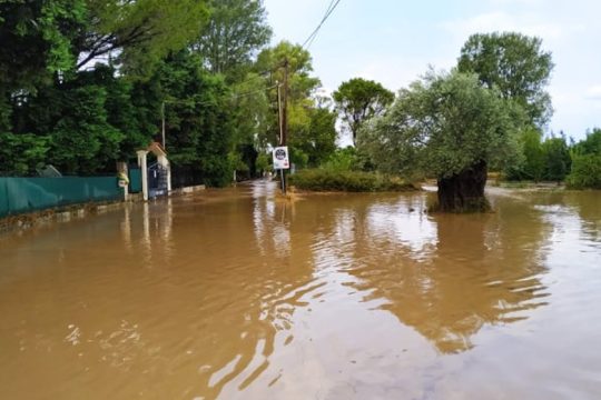 Καταστροφή από την κακοκαιρία στην Εύβοια με νεκρούς και πλημμύρες