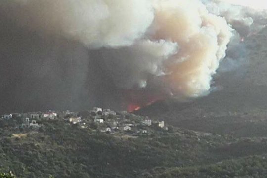 Ανοιχτή, αλλά χωρίς ενεργά μέτωπα η φωτιά στην ανατολική Μάνη