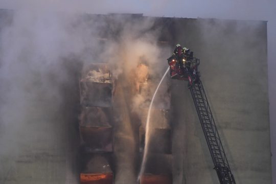 Τρία παιδιά μεταξύ των 11 νεκρών από φωτιά στην Τσεχία