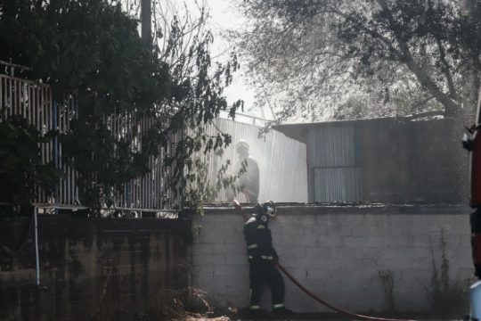 Καλύτερη η εικόνα της πυρκαγιάς στη Μεταμόρφωση