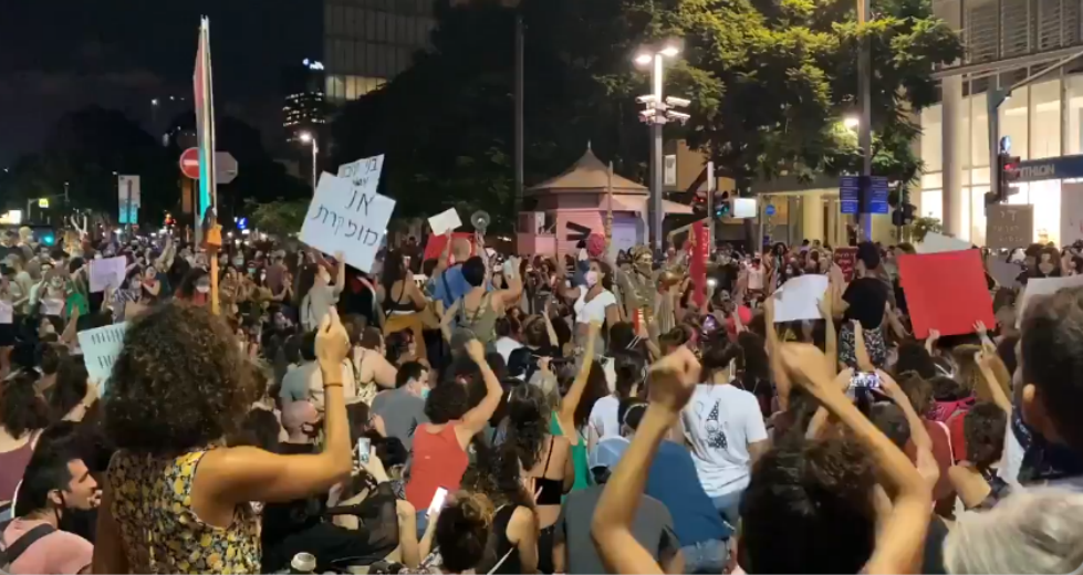 Διαδηλώσεις σε όλο το Ισραήλ μετά τον ομαδικό βιασμό 16χρονης