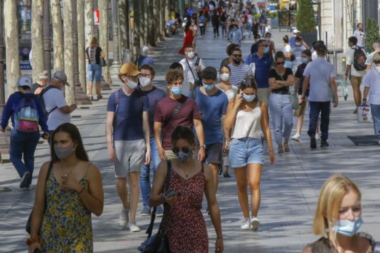 Covid-19: H Γαλλία καθυστερεί το σχέδιο οικονομικής ανάκαμψης 