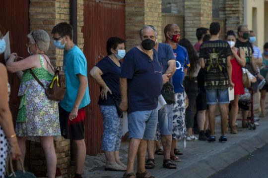 Covid-19: Επίσημα πάνω από 20 εκατ. κρούσματα παγκοσμίως