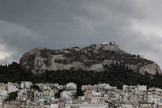 Τοπικές βροχές και σποραδικές καταιγίδες