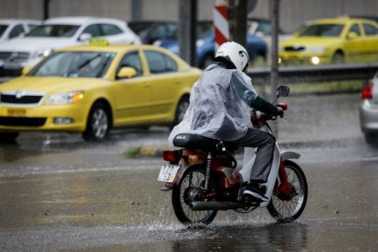 Τοπικές βροχές, καταιγίδες και χαλαζοπτώσεις