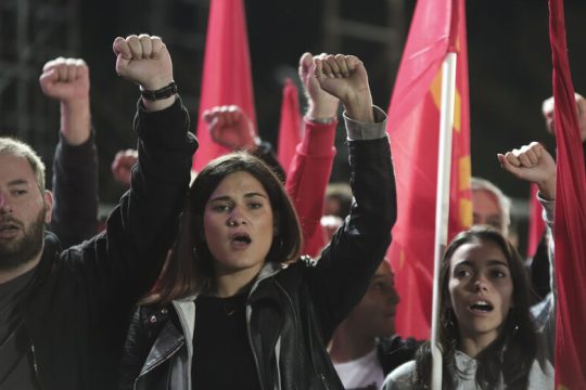 Τα κουπόνια του ΚΚΕ τούς πείραξαν