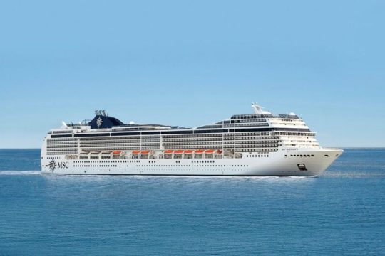 Κόλλησε… κορονοϊό η κρουαζιέρα