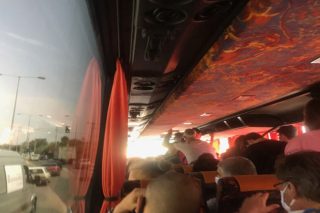 Μάτι-Αθήνα, με το ΚΤΕΛ, στις μέρες του κορονοϊού και της αριστείας
