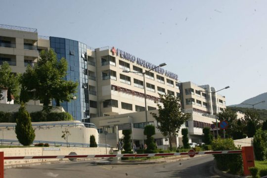 Νεκρή γυναίκα έπειτα από πλαγιομετωπική σύγκρουση ΙΧ με νταλίκα