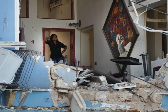 Η τραγωδία φέρνει τον Λίβανο ένα βήμα πιο κοντά στην κατάρρευση