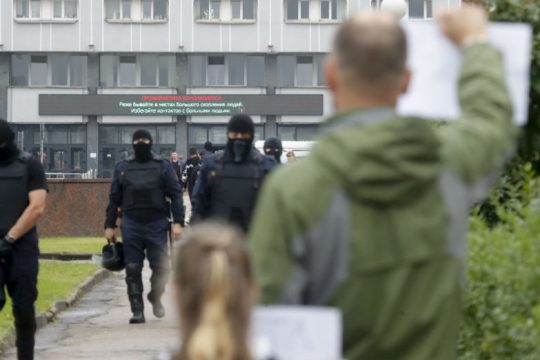 Σύνοδος της Ε.Ε. για τη Λευκορωσία, τρίτος νεκρός διαδηλωτής στο Μινσκ