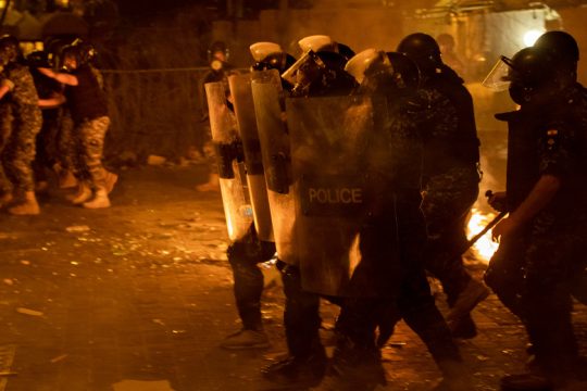 Διαδηλώσεις οργής στον Λίβανο μετά την εθνική τραγωδία