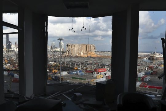 Πάνω από 8 δισ. δολάρια οι απώλειες από την έκρηξη στο Λίβανο