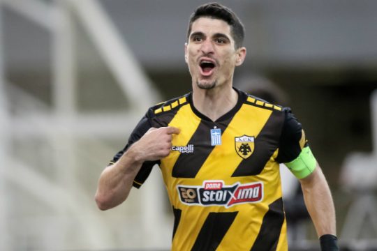 Μένει στην ΑΕΚ ο Μάνταλος