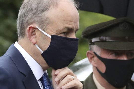 Covid-19: Εμπλοκή Ευρωπαίου Επίτροπου σε σκάνδαλο στην Ιρλανδία