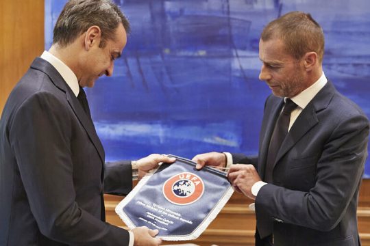 Εξευτελισμός Αυγενάκη και όλης της κυβέρνησης