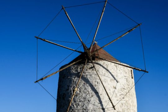 Άνοδος της θερμοκρασίας και ισχυροί άνεμοι στο Νότιο Αιγαίο