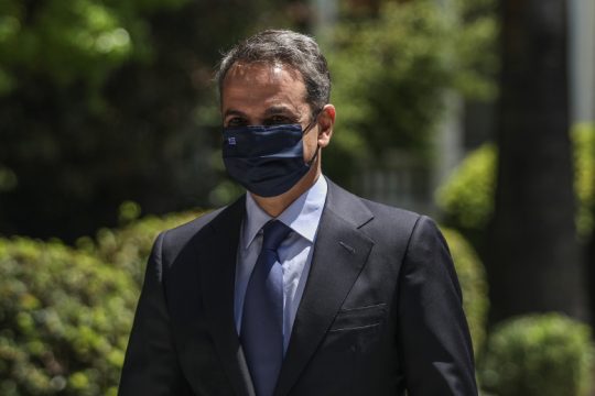 Ποιος μιλάει για φιλότιμο…