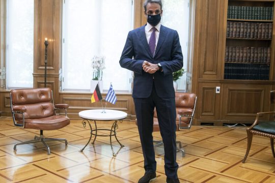 Η τριπλή αποτυχία Μητσοτάκη και η απάντηση του ΣΥΡΙΖΑ