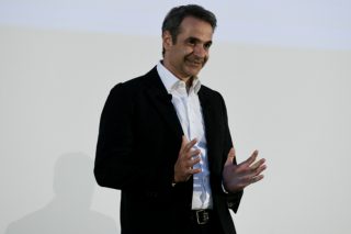 Ιδιοτελείς και ερασιτέχνες