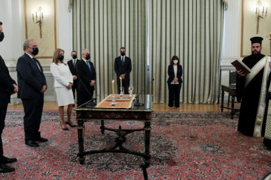 Κυβερνητική ηγεσία, Εκκλησία και η μη τήρηση μέτρων προστασίας: ένα διπλό πρόβλημα
