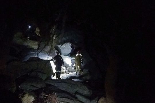 Απεγκλωβισμός περιπατητών στην Άνδρο, ένας τραυματίας