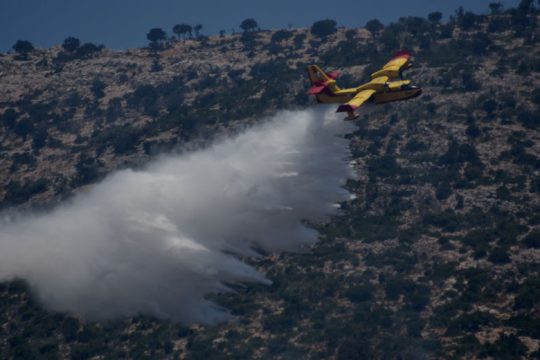 Σε ύφεση η πυρκαγιά στα Κύθηρα