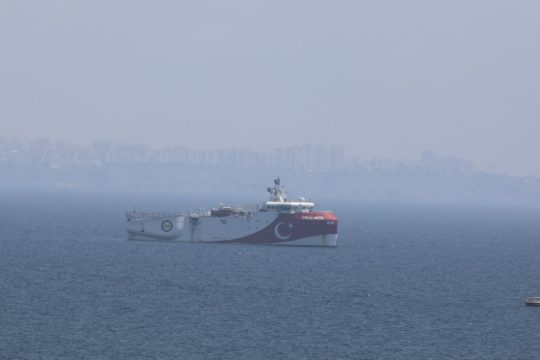 Στην κυπριακή ΑΟΖ το «Oruc Reis», βγήκε από την ελληνική υφαλοκρηπίδα