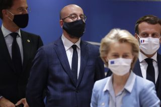 Η στρατηγική για τα εμβόλια
