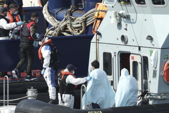 Οι βρετανοί ενεργοποιούν τη RAF κατά της «παράνομης μετανάστευσης»`