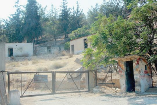 Πέντε κρούσματα σε στρατόπεδο στη Μαγνησία