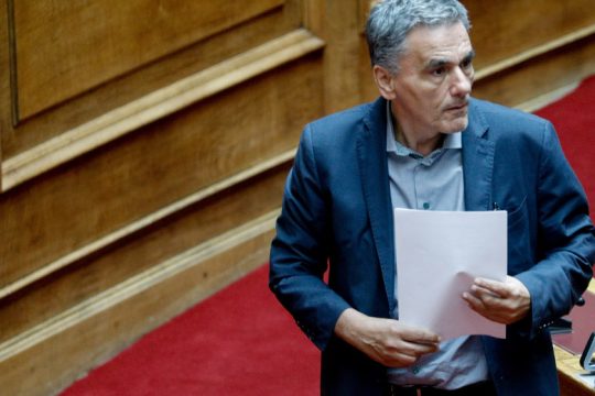 Τσακαλώτος με αιχμές κατά ηγεσίας και προτροπές ενόψει συνεδρίου