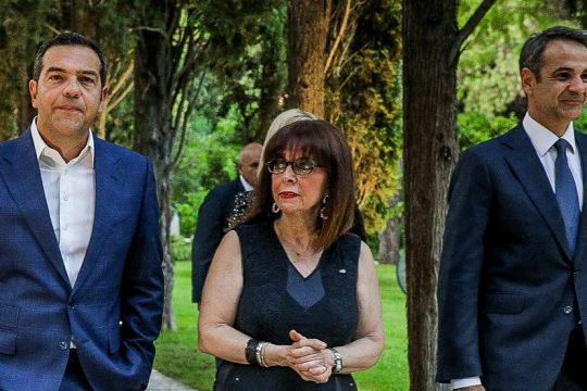 Επαφές Μητσοτάκη με τους πολιτικούς αρχηγούς
