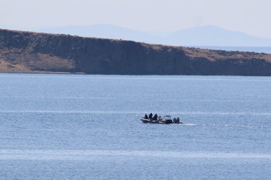 NYT: Η Ελλάδα σκληραίνει τη γραμμή της στο προσφυγικό με απελάσεις και επαναπροωθήσεις