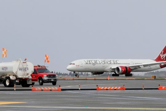 Χρεοκόπησε η αεροπορική εταιρεία Virgin Atlantic
