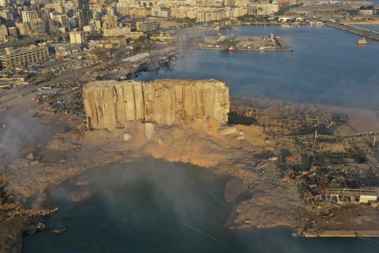 Βιβλική καταστροφή σε μια ήδη κατεστραμμένη χώρα