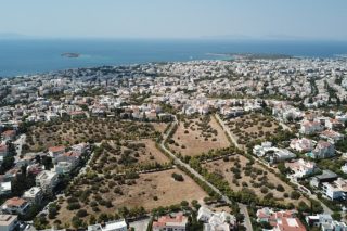 «Φρένο» από τον δήμο στο φιλέτο της Βούλας