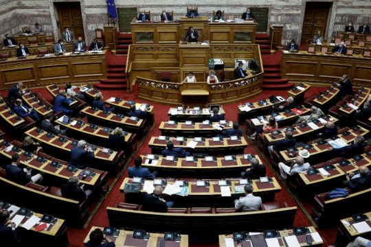 Πέρασε η συμφωνία με Ρώμη – Ονομαστική ψηφοφορία για ΑΟΖ με Κάιρο