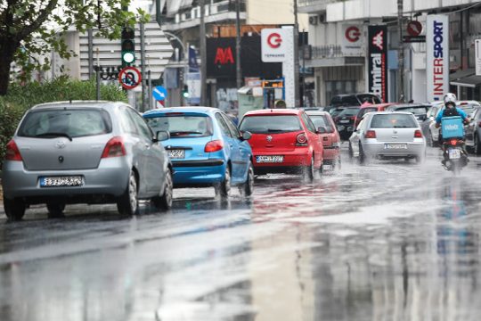 Καλοκαιρινό μπουρίνι στην Αθήνα