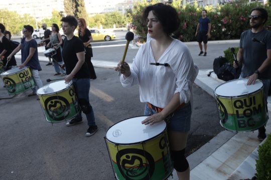 7 μήνες καταστροφής για το ελληνικό τραγούδι: Ανοιχτή επιστολή στον πρωθυπουργό