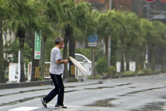 Ιαπωνία: 200.000 κάτοικοι καλούνται να εγκαταλείψουν τα σπίτια τους λόγω τυφώνα