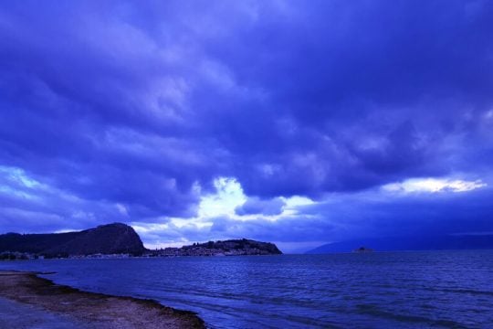 Επί ποδός για την εισβολή του «Ιανού»