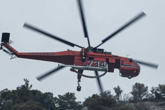 Καλύτερη η εικόνα στο πύρινο μέτωπο στο Σοφικό Κορινθίας