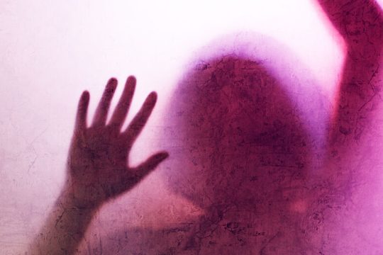 Οι γυναικοκτονίες δεν αντιμετωπίζονται με λόγια